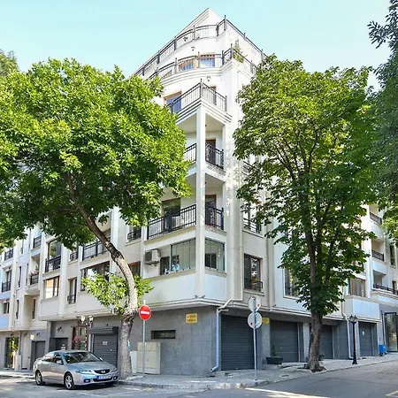 Central Designer Flat With Parking Sunbath Terrace Apartment Varna