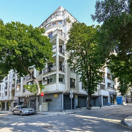 Apartment Central Designer Flat With Parking Sunbath Terrace Varna